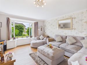 Living room- click for photo gallery